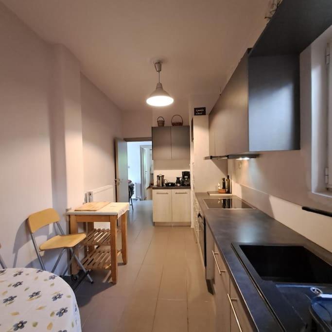 20' From The Airport,20' From The Center Of Athens Apartment Exterior photo
