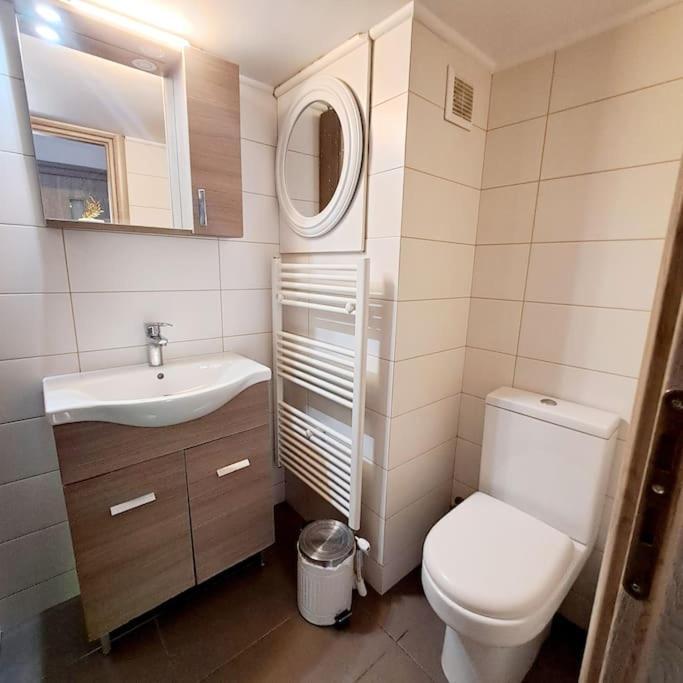20' From The Airport,20' From The Center Of Athens Apartment Exterior photo